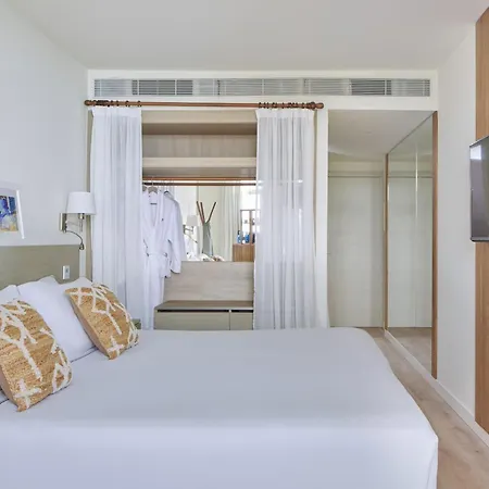 מלון Melia Cala Galdana 5*