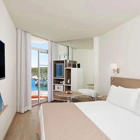 מלון Melia Cala Galdana 5*